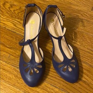 Art Deco inspired T Strap Heels!